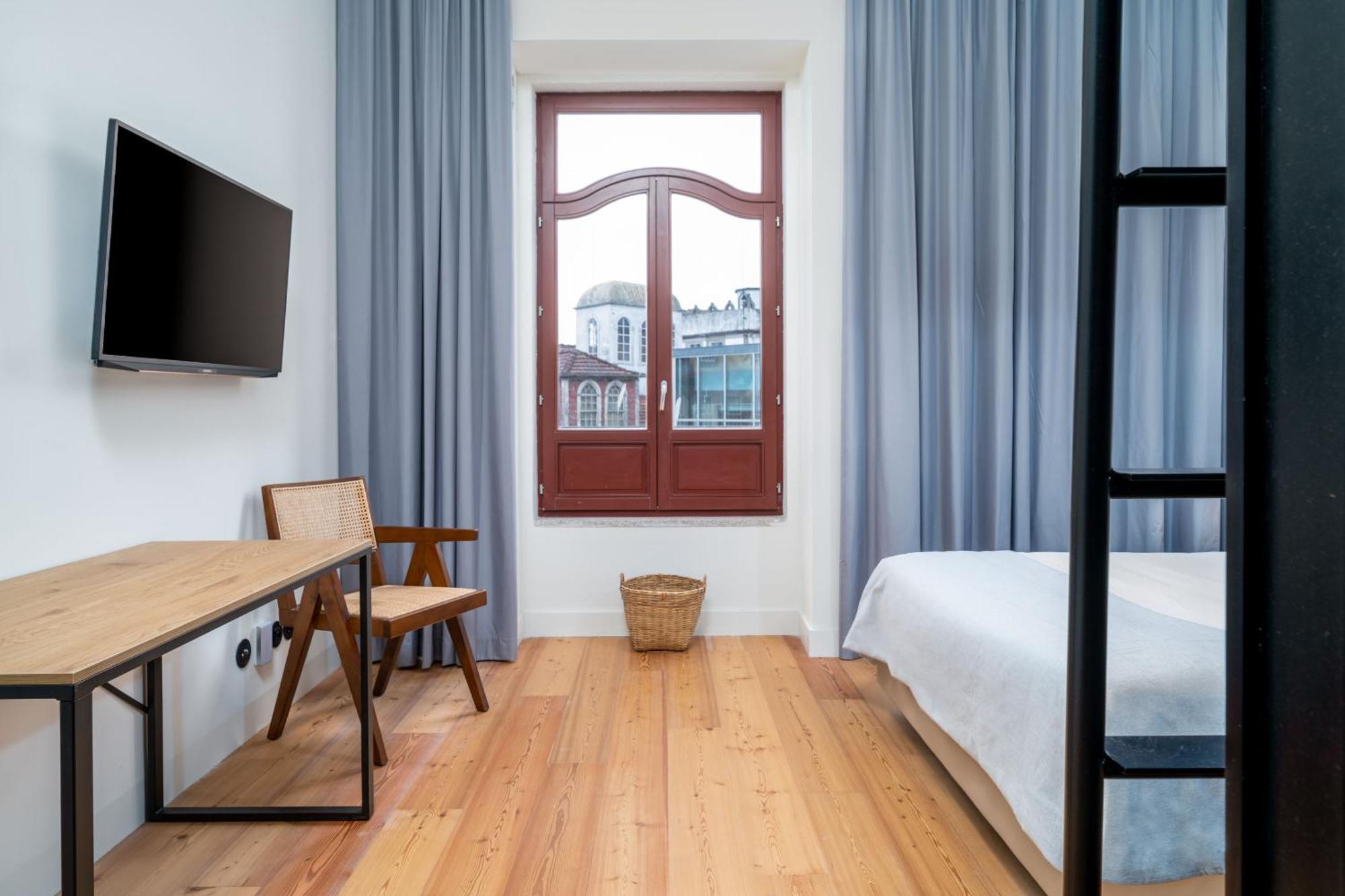 Limehome Porto Rua Das Oliveiras Bagian luar foto