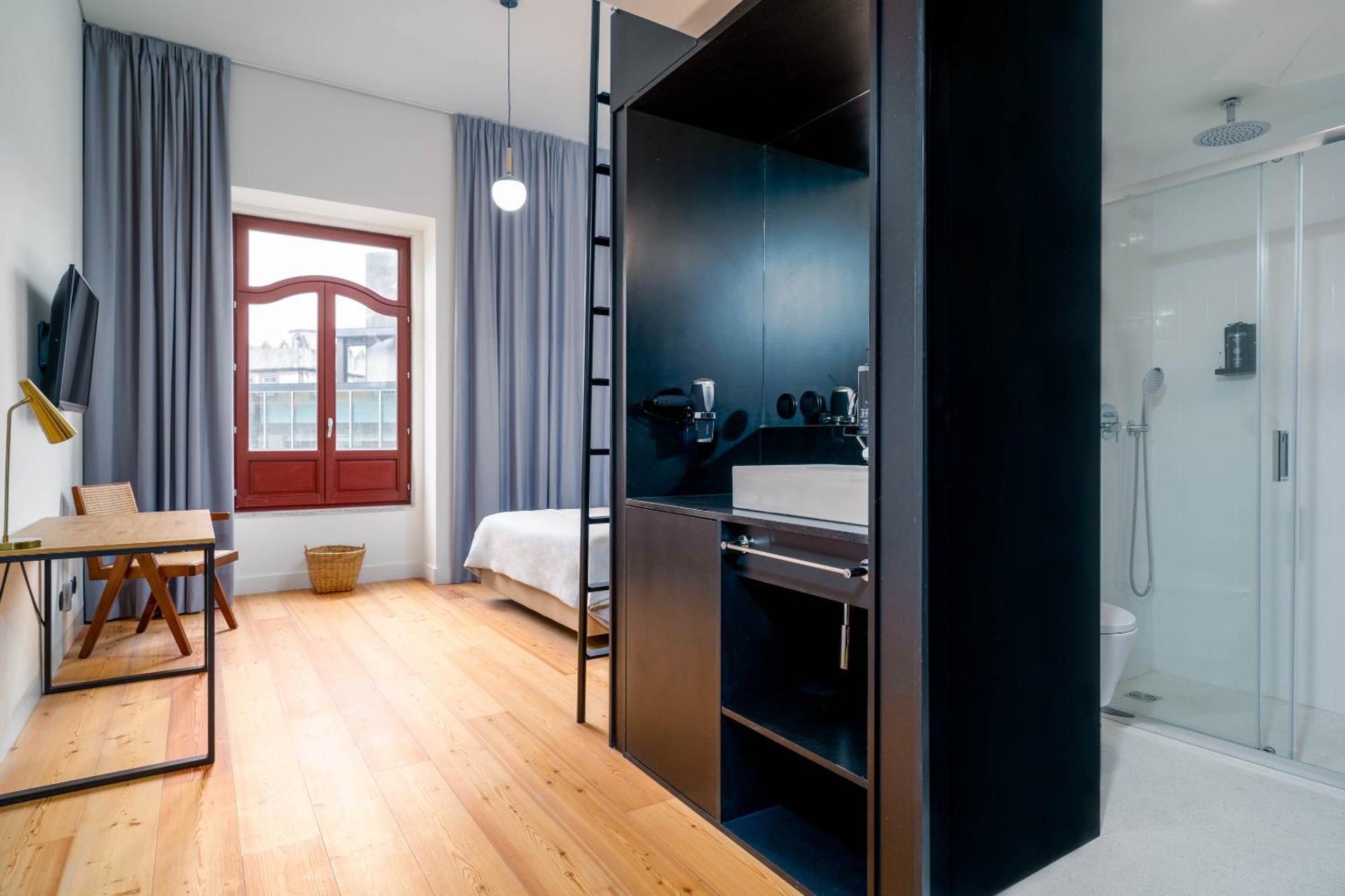 Limehome Porto Rua Das Oliveiras Bagian luar foto